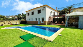 Charming Apartment in Los Prados, Málaga - 45 m² with Pool